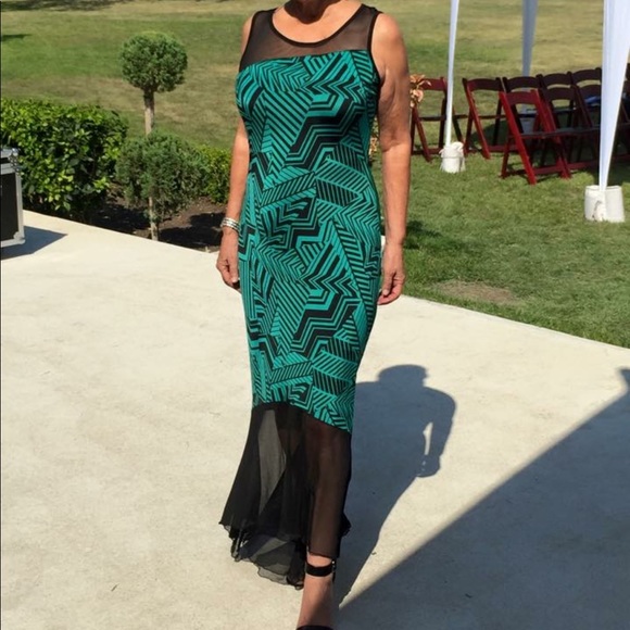 👑#19 & 20 Black & Emerald Long Dress/Small (CLEARANCE) - Picture 7 of 10